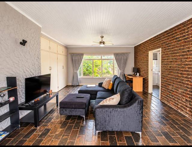1 BEDROOM TOWNHOUSE FOR SALE IN ELDORAIGNE